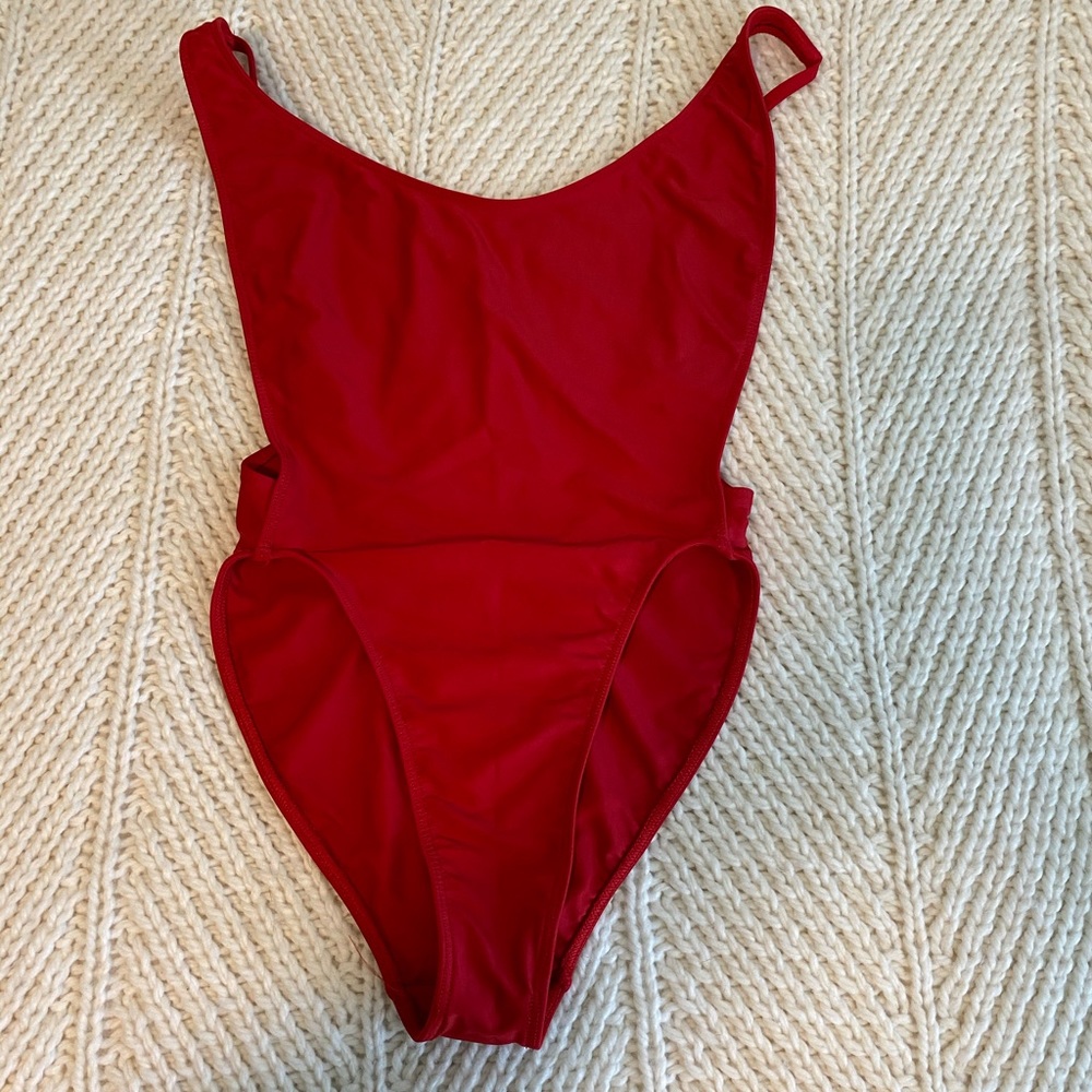 One piece bathing suit never worn